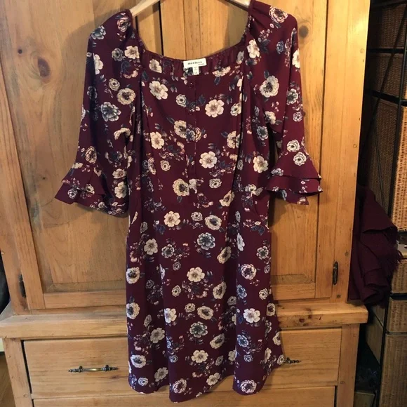 🌹🌹NWOT - Floral Dress Size 1X🌹🌹 - Picture 2 of 5